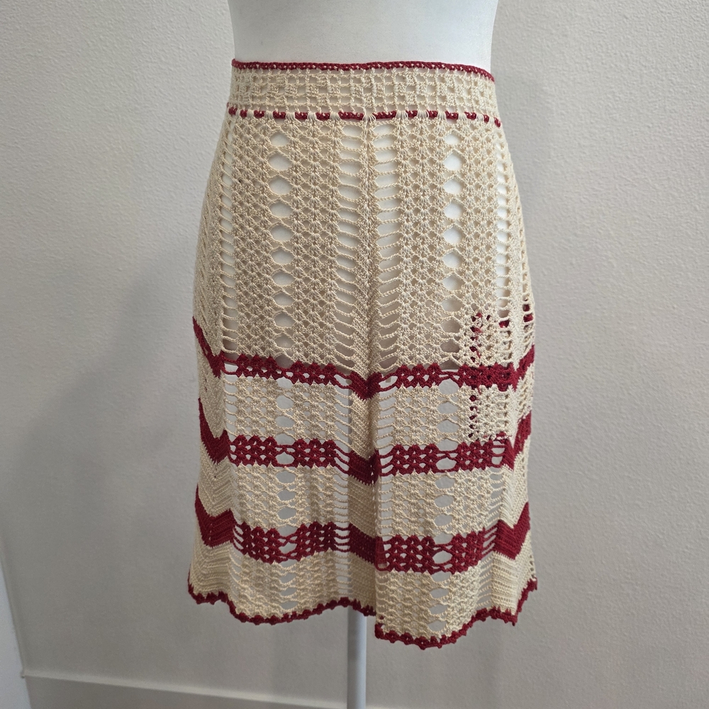 Elegant Crochet Apron in Cream and Red